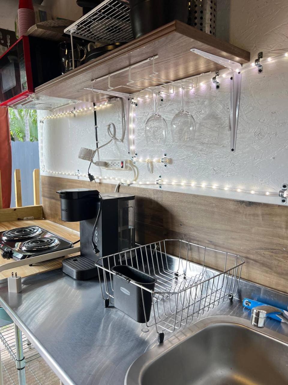 Work, Rest And Play: Wifi, Tv And Backyard Bliss Apartment Норт Маями Бийч Екстериор снимка